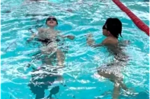 Illustration savoir nager, la norme est elle toujours exigeante